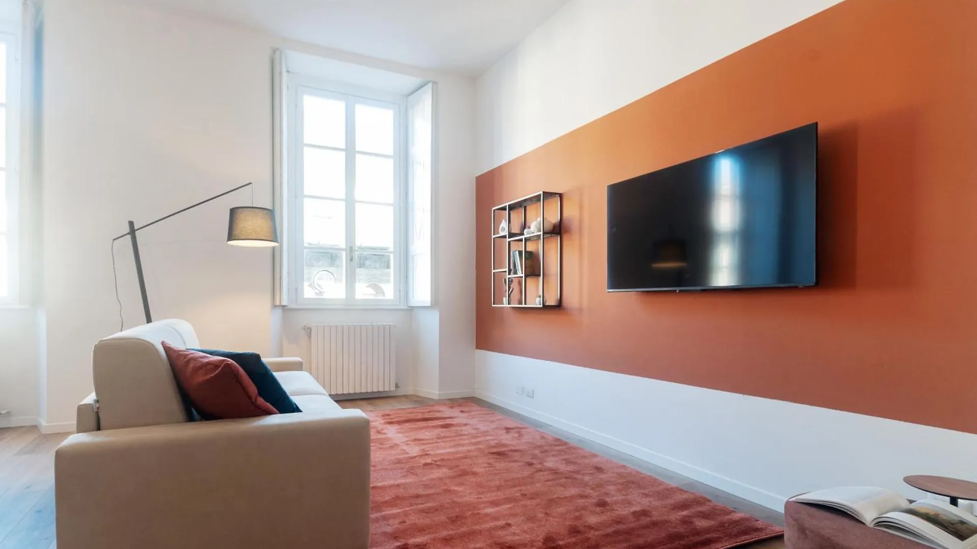 Vittani Palace - The Red Apartment Como Italy